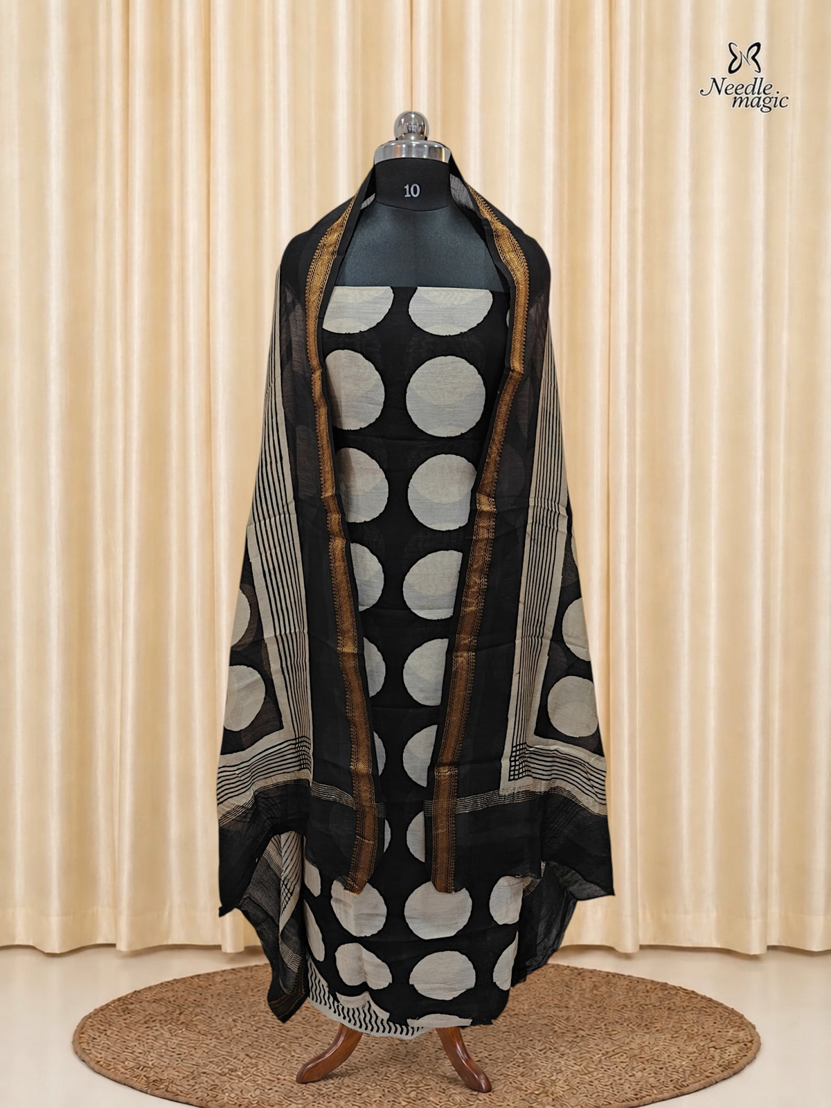 Black and ivory Maheshwari Silk Churidar